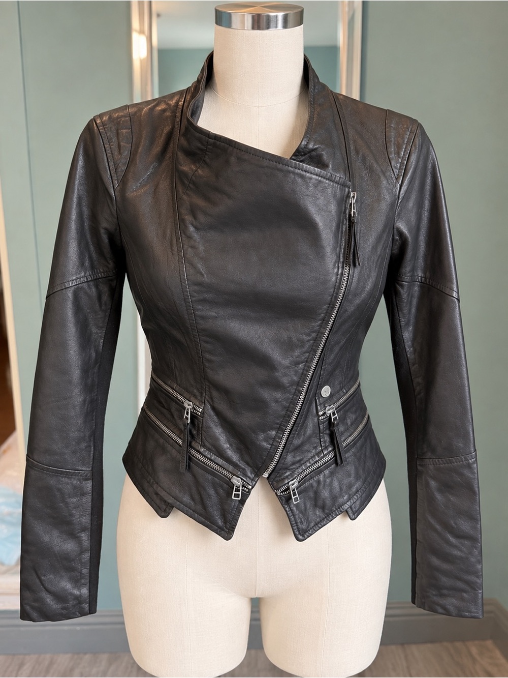 ONLY Genuine Pig Leather Ultra Cinched Waist Cropped Asym Zip Moto Jacket XS
